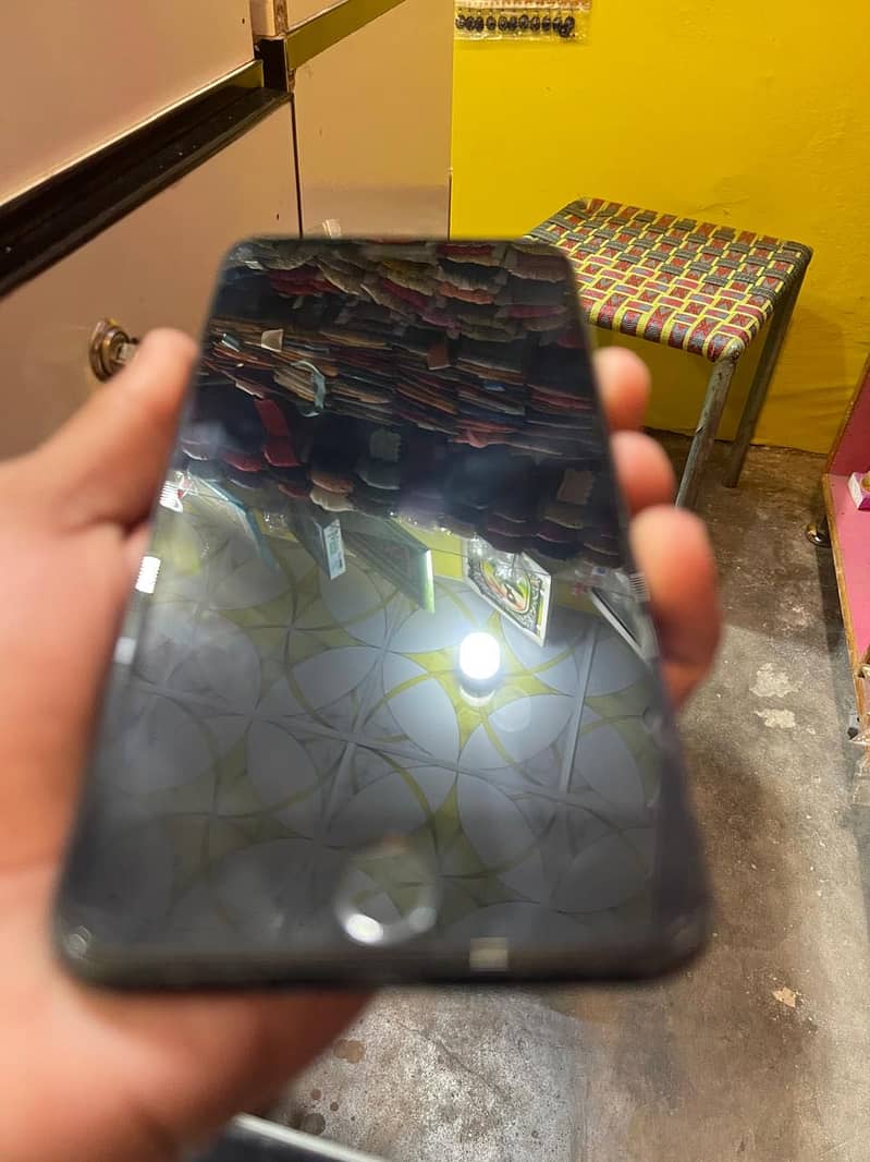 Apple iPhone 7 Plus 1
