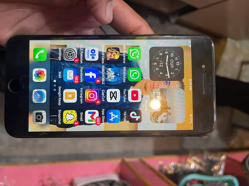Apple iPhone 7 Plus 5