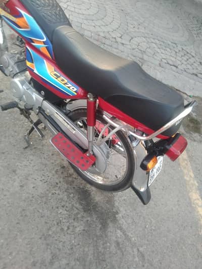 Cd70 bike new 10/10 lush condition Red colourfore sale