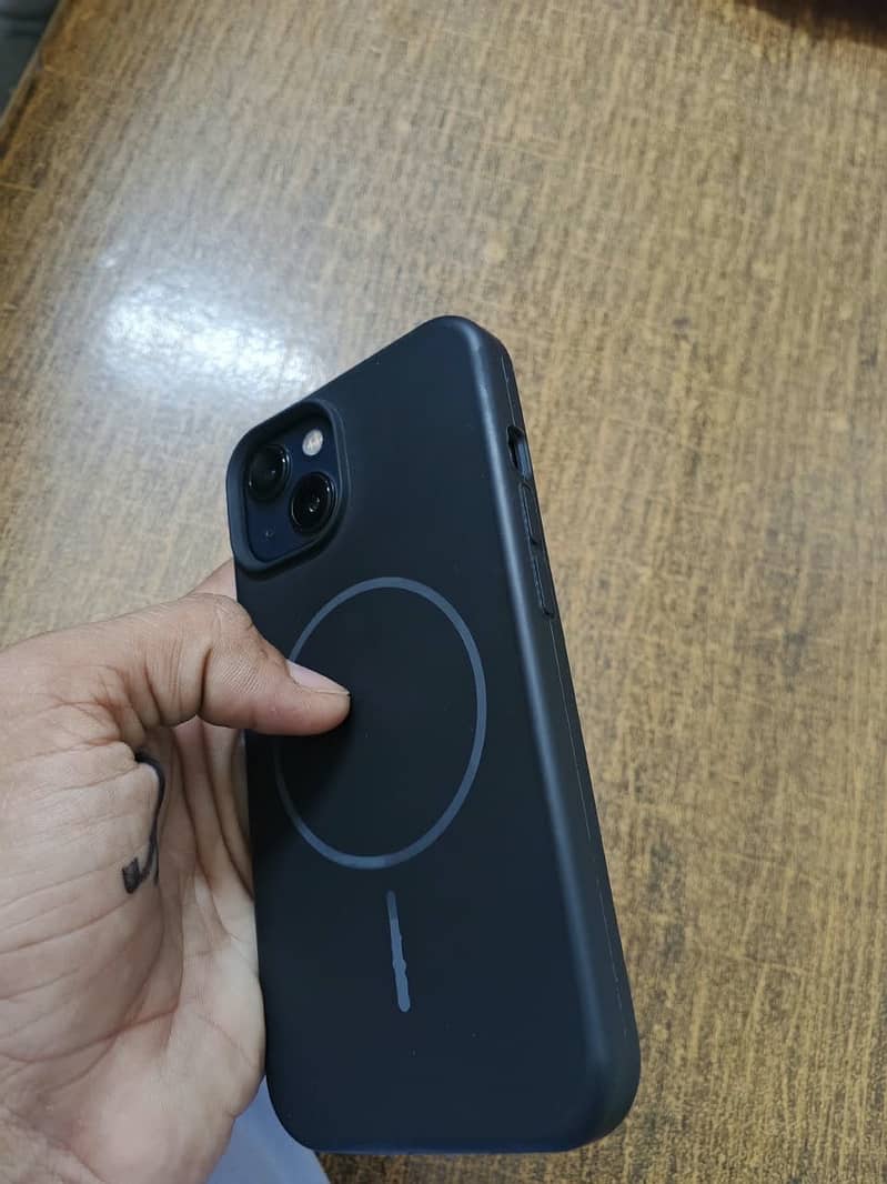Apple iPhone 13 3
