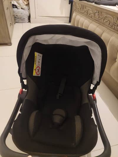 UREGNT SALE - Tinnies Baby Carry Cot / Car Seat