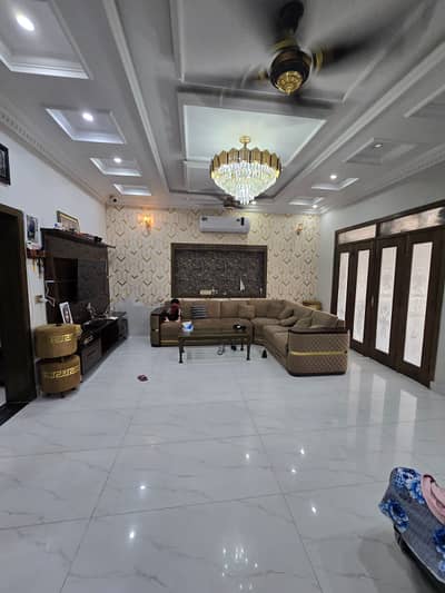 10 Marla House for Sale in Talha Block, Bahria Town Lahore