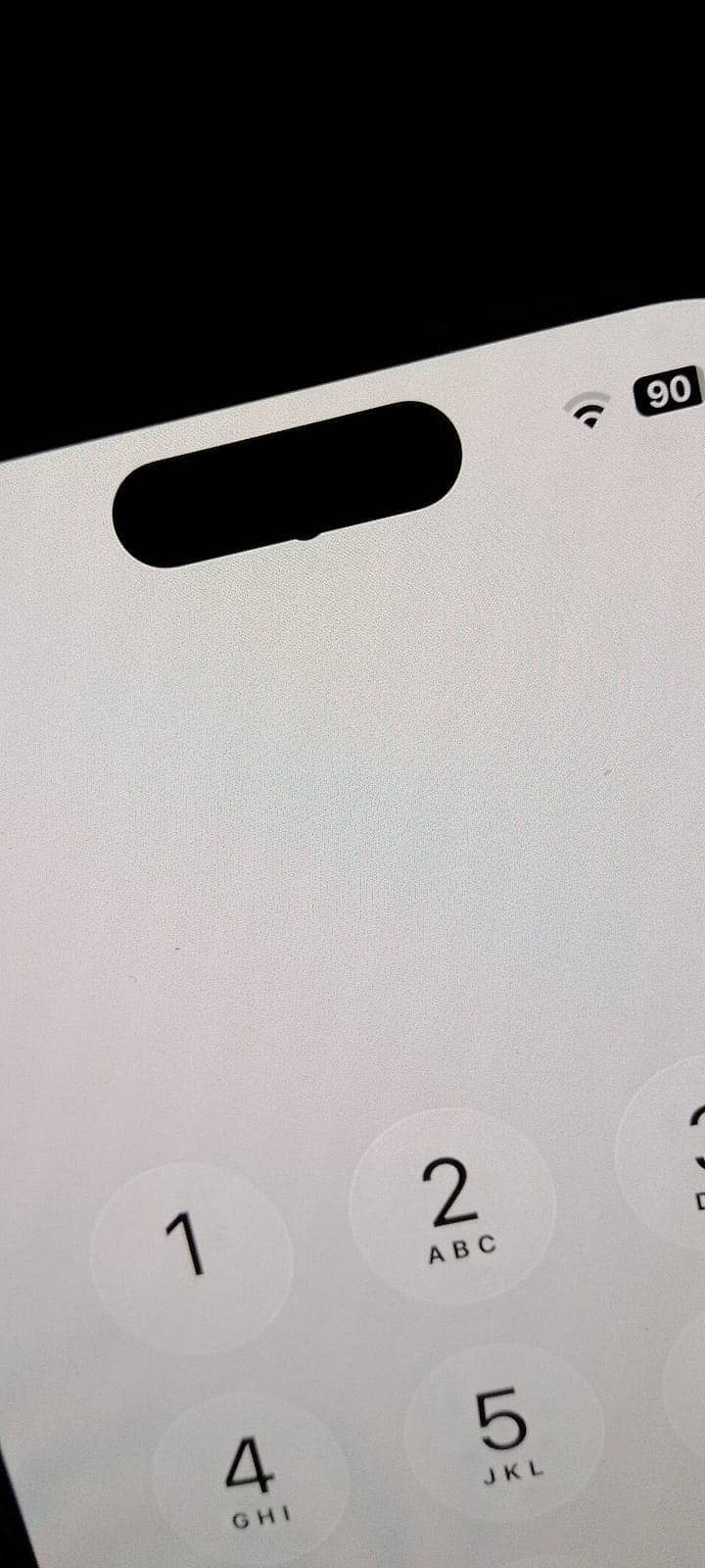 Iphone 15 simple 4