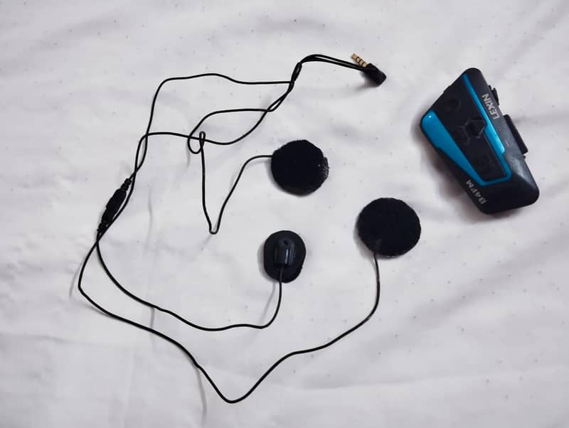 LEXIN B4FM Bluetooth Intercom in Good Condition 2