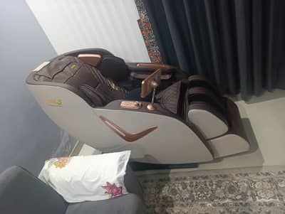 Zero Healthcare Massage Chair/ Recliner / Electric massager