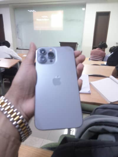 Apple iPhone 13 Pro Max factory unlock