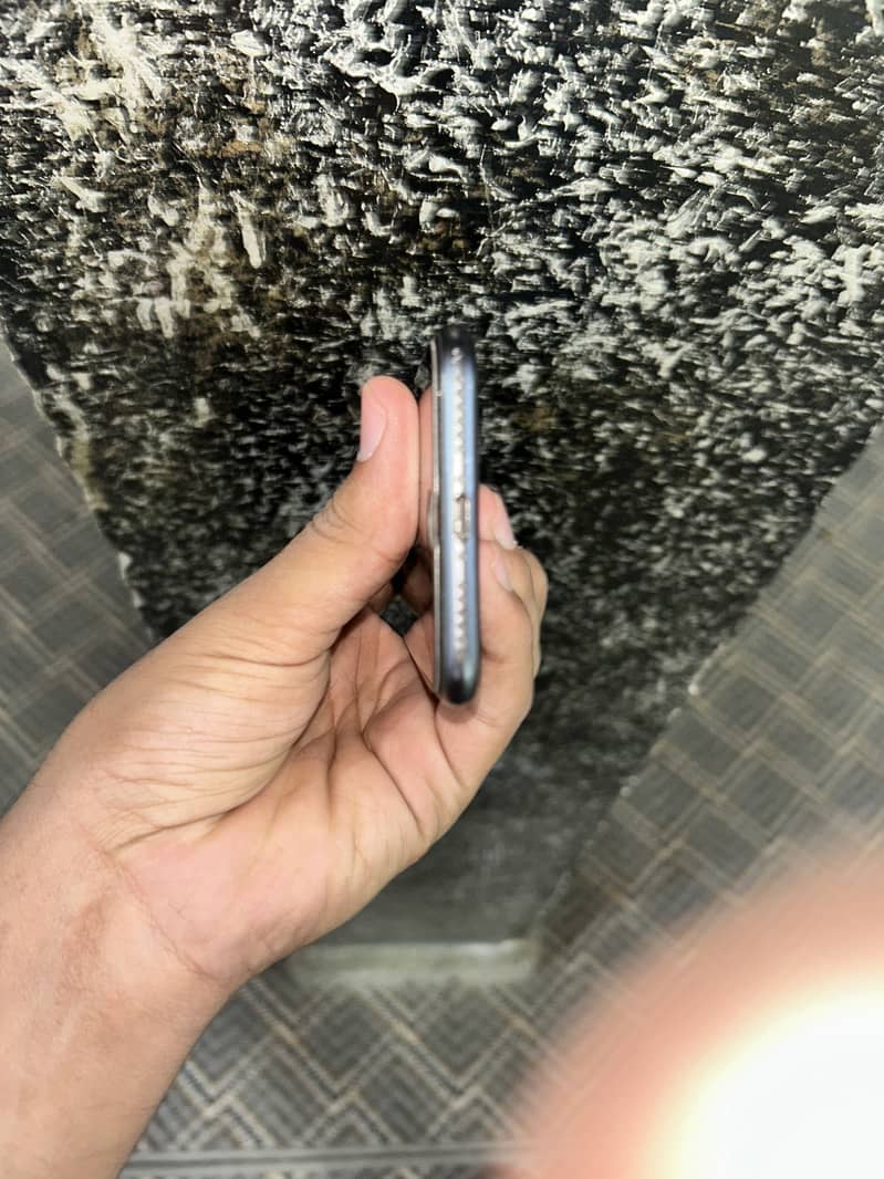 Apple iPhone 8 2