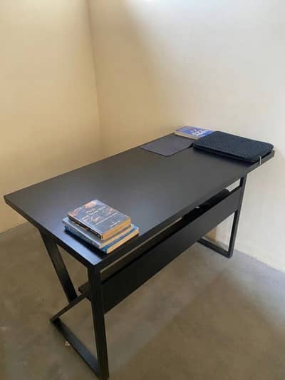 Used for 1 month. Workstation computer office table