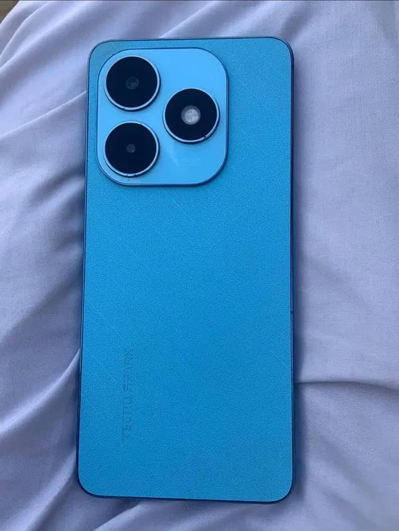 Tecno Spark 20 0