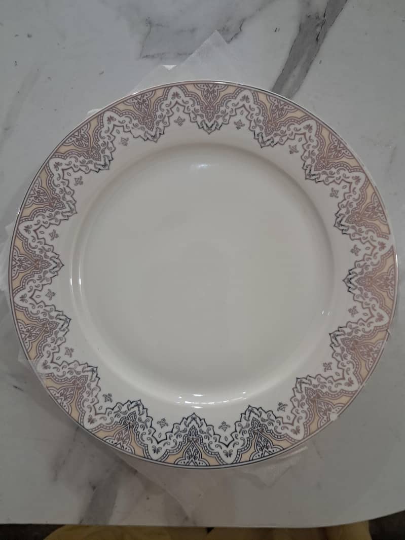 Dinner set 3