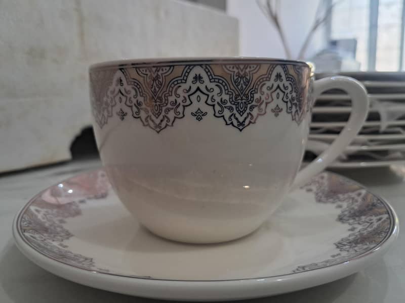 Dinner set 4