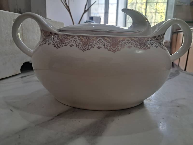 Dinner set 5