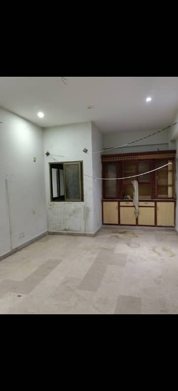 One bed lounge flat for rent