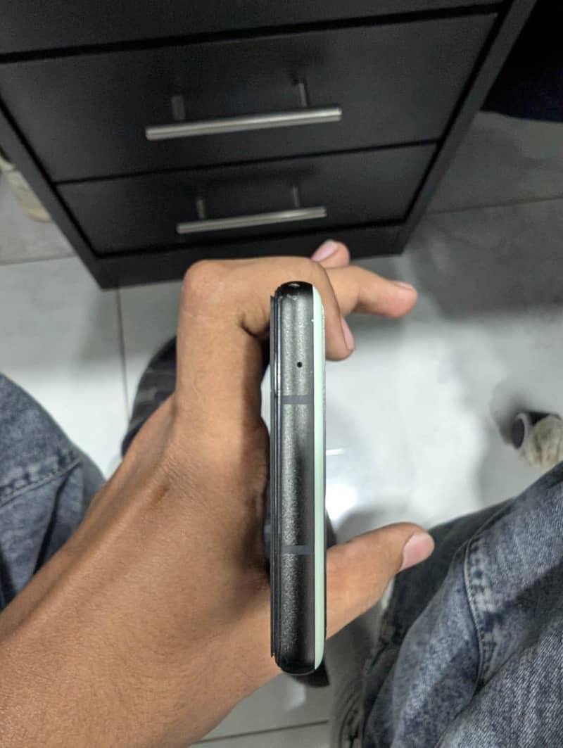 Google Pixel 6a 1