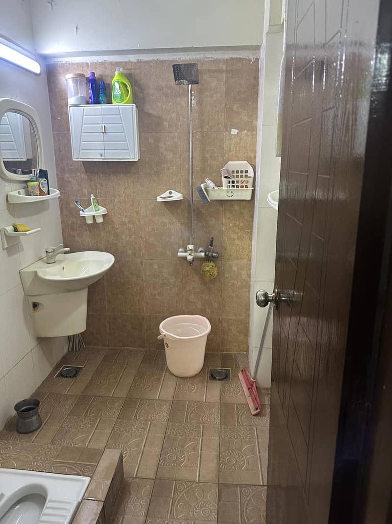 Well Maintained West Open Flat with Completion Certificate 8