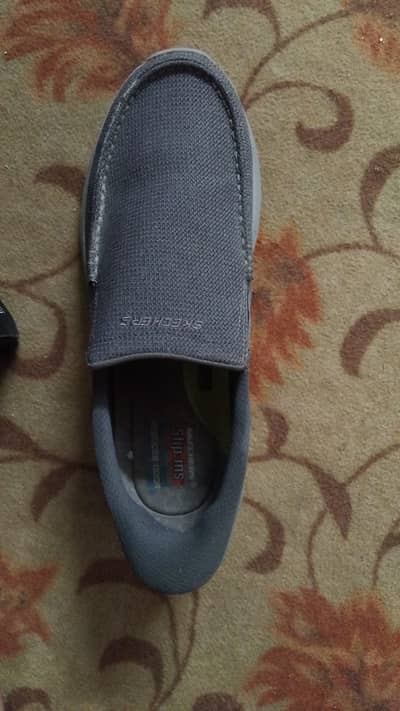 Want sale my new skechers shoes