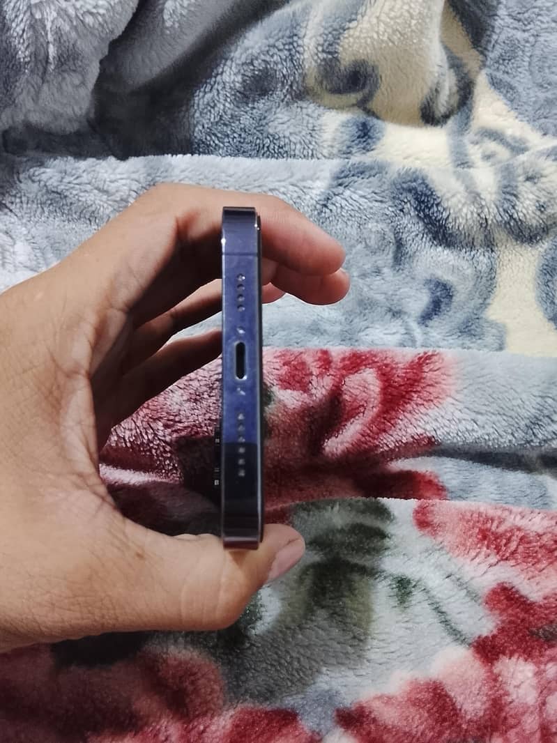 Apple iPhone 14 Pro Max 4