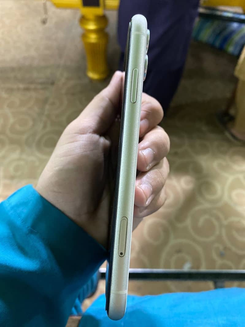 Apple iPhone 11 1