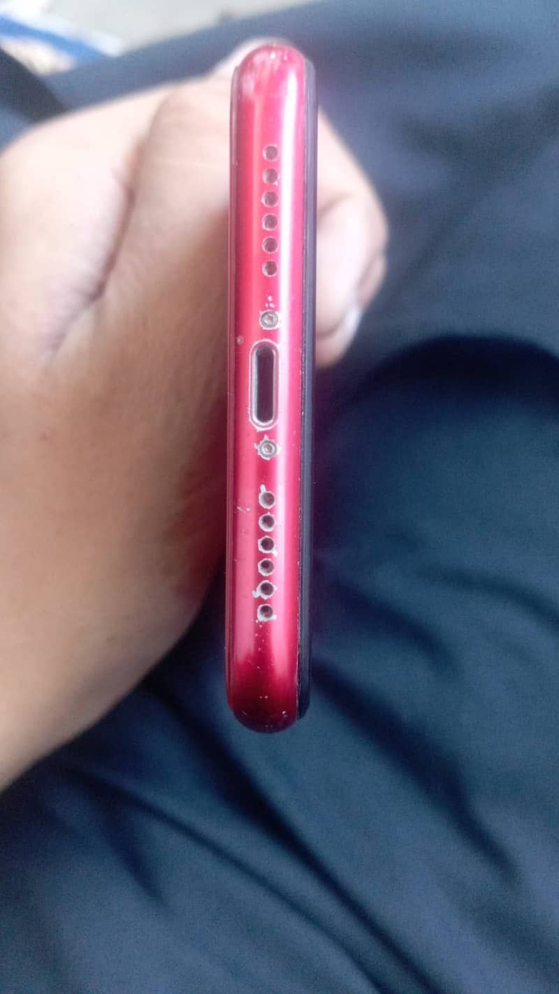 Apple iPhone XR 1