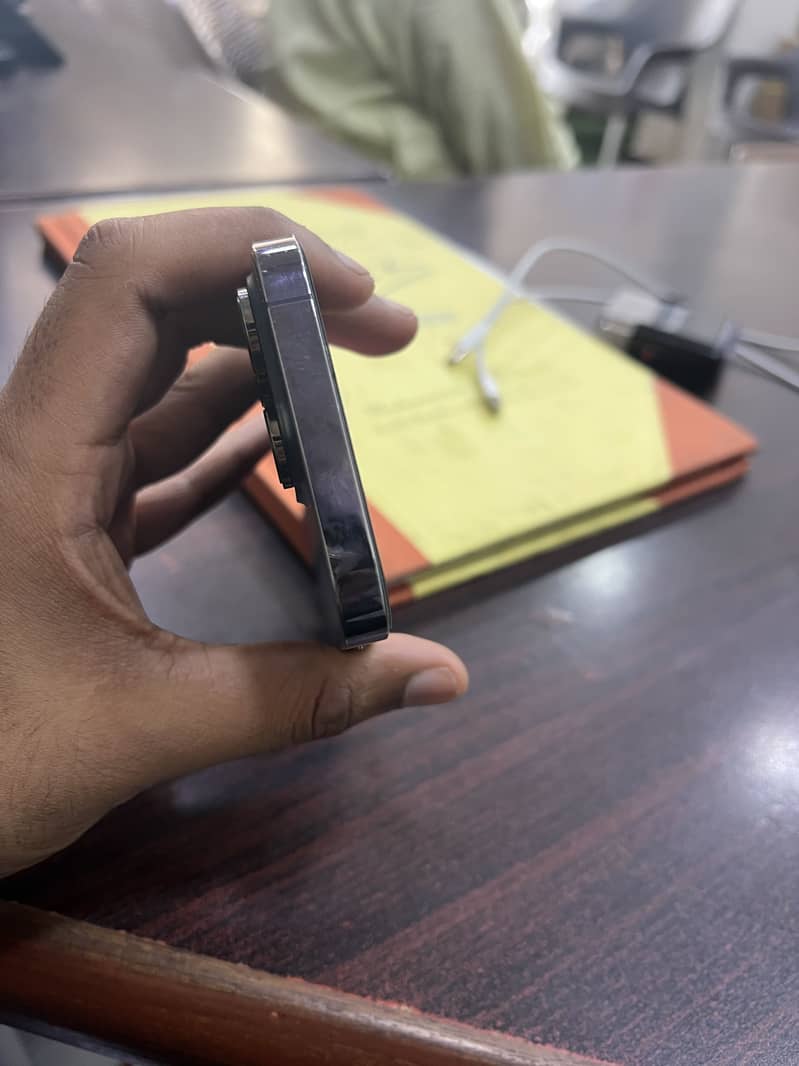 Apple iPhone 14 Pro 1