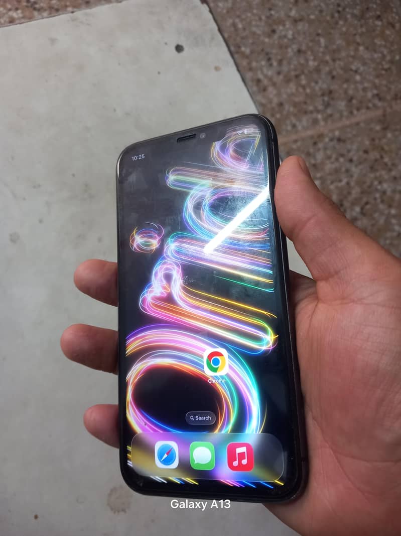 Apple iPhone 11 0