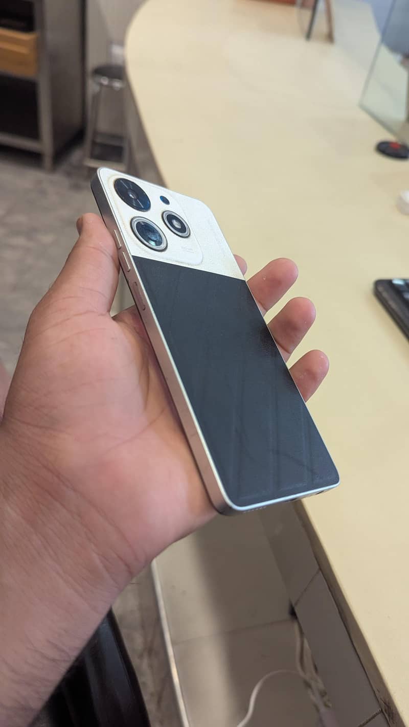 Tecno Spark 10 Pro 0