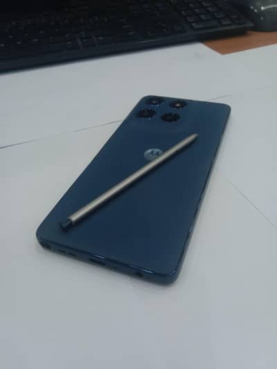 Motorola G stylus 2025 , SimLock , Mint Condition , 100% Genuine