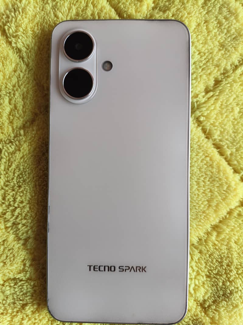 Tecno spark go 2 2