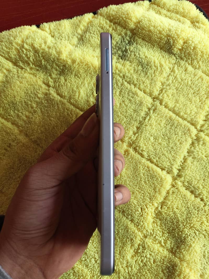 Tecno spark go 2 3