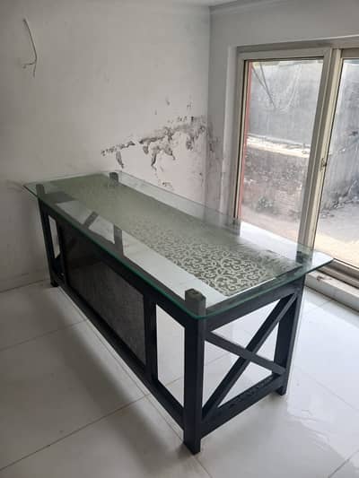 Office table