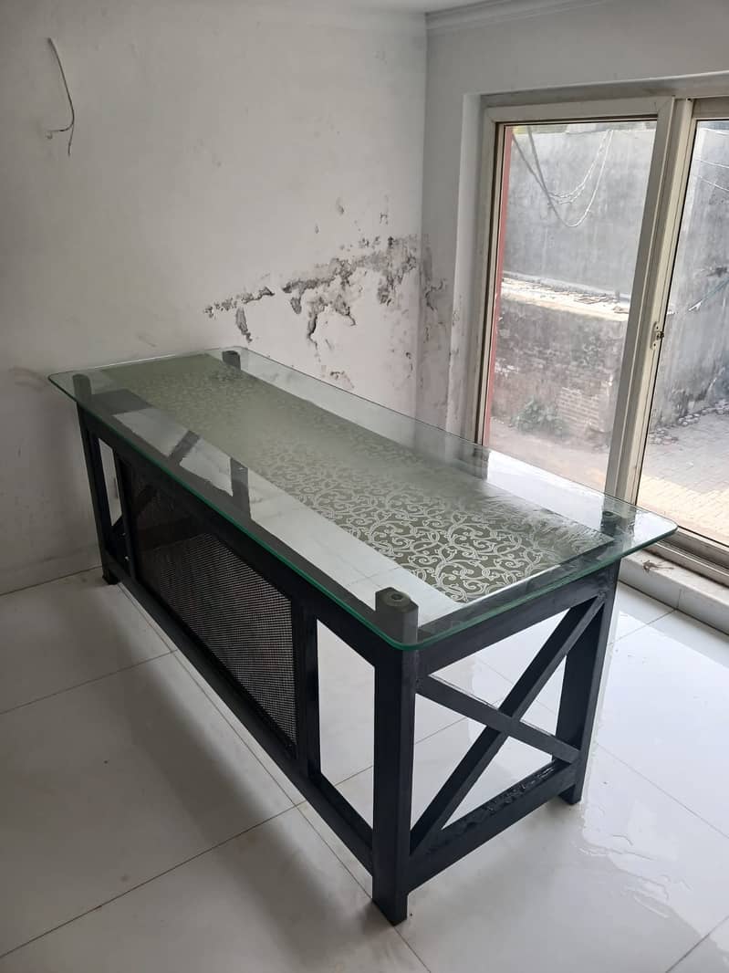 Office table 0