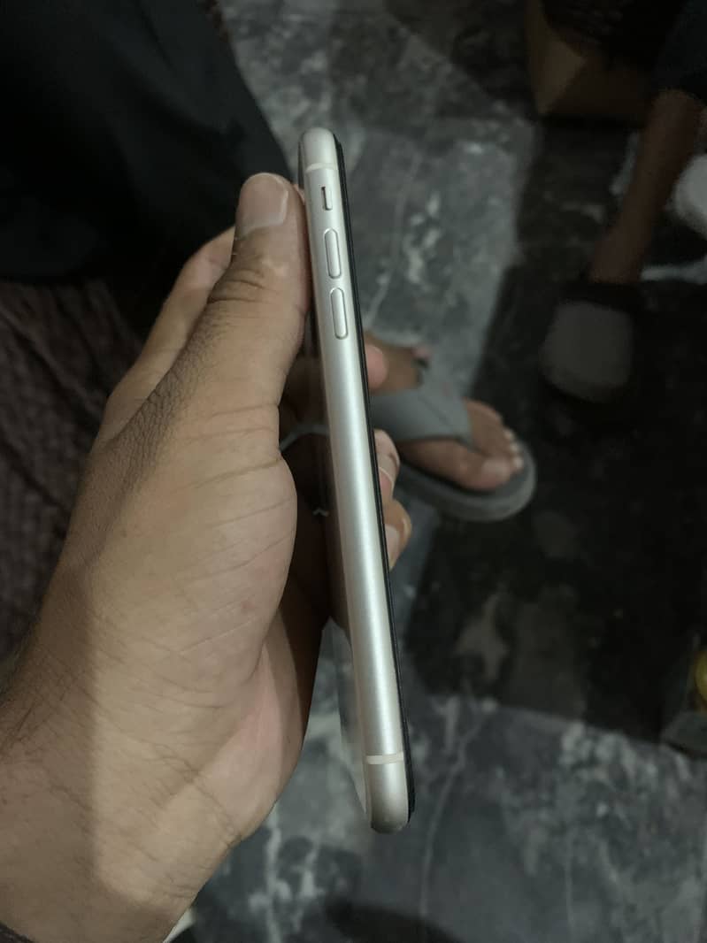Apple iPhone 11 PTA Proved 1
