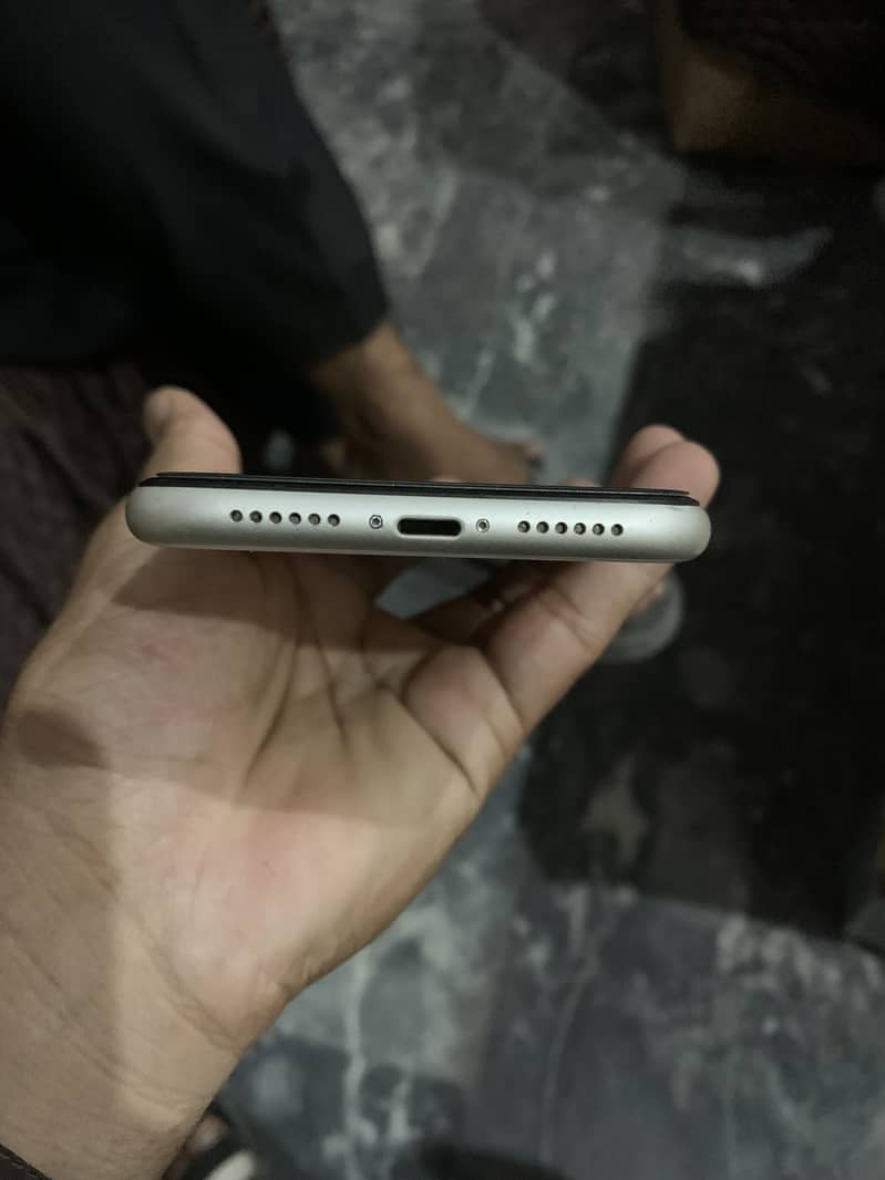 Apple iPhone 11 PTA Proved 2