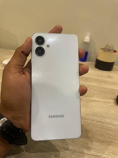 Samsung Mobile A06