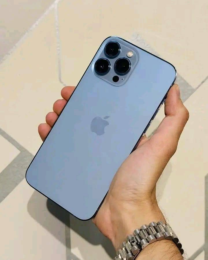 Apple iPhone 13 Pro Max 4