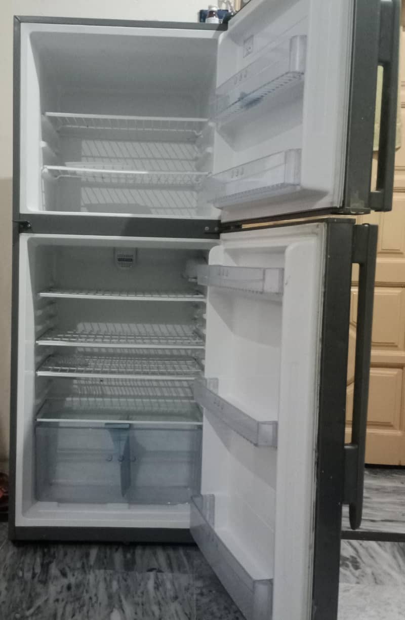 haiar refrigerator 1