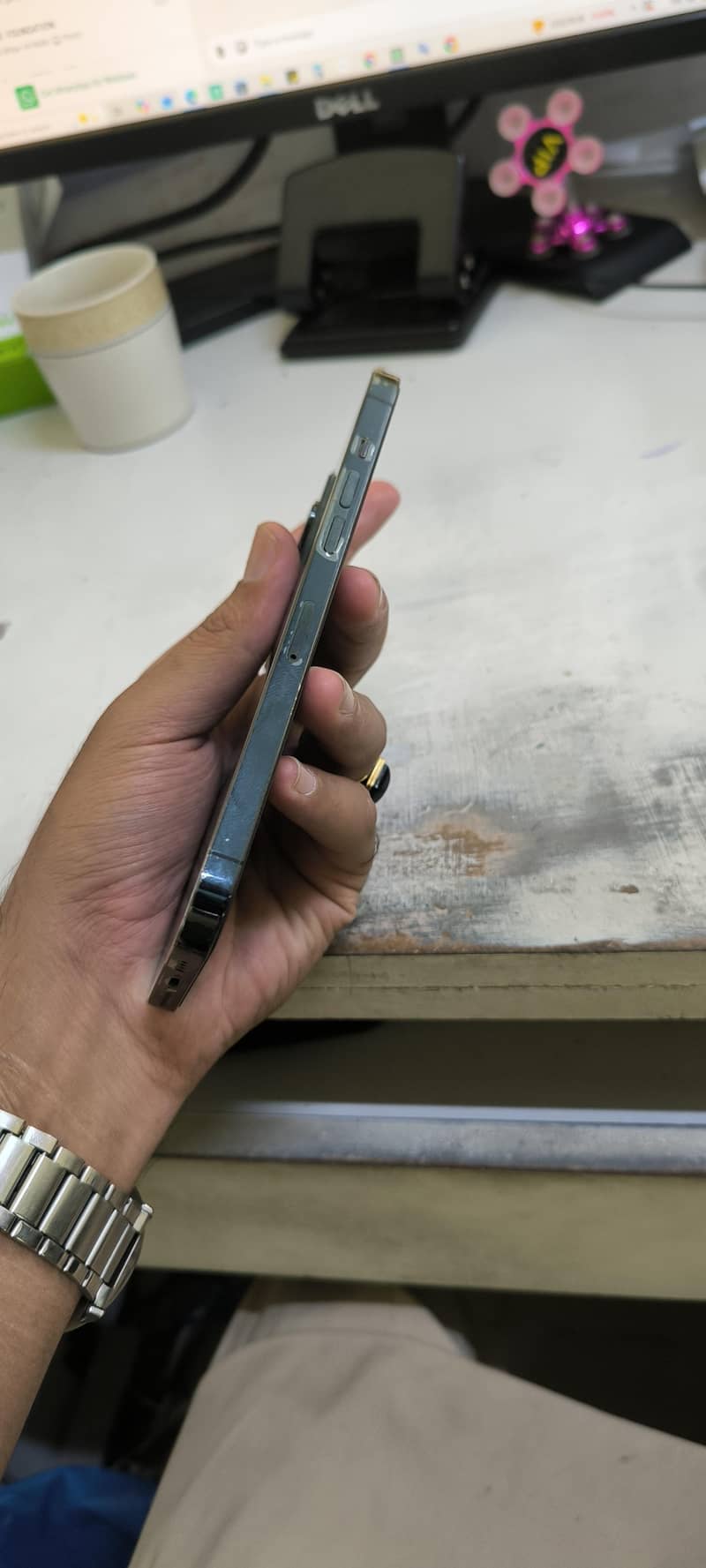 Apple iPhone 12 Pro Max 4