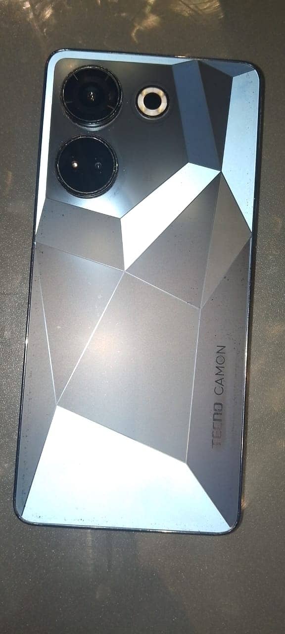 Tecno CAMON 20 0