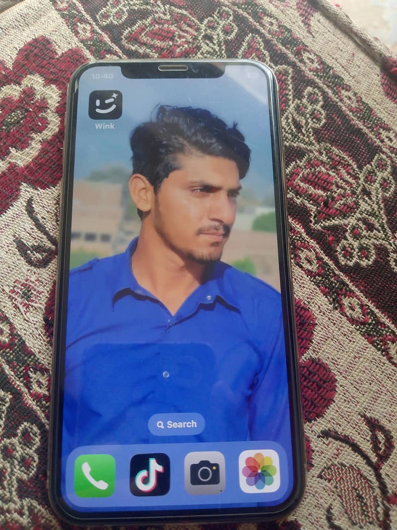 Apple iPhone Xs 0