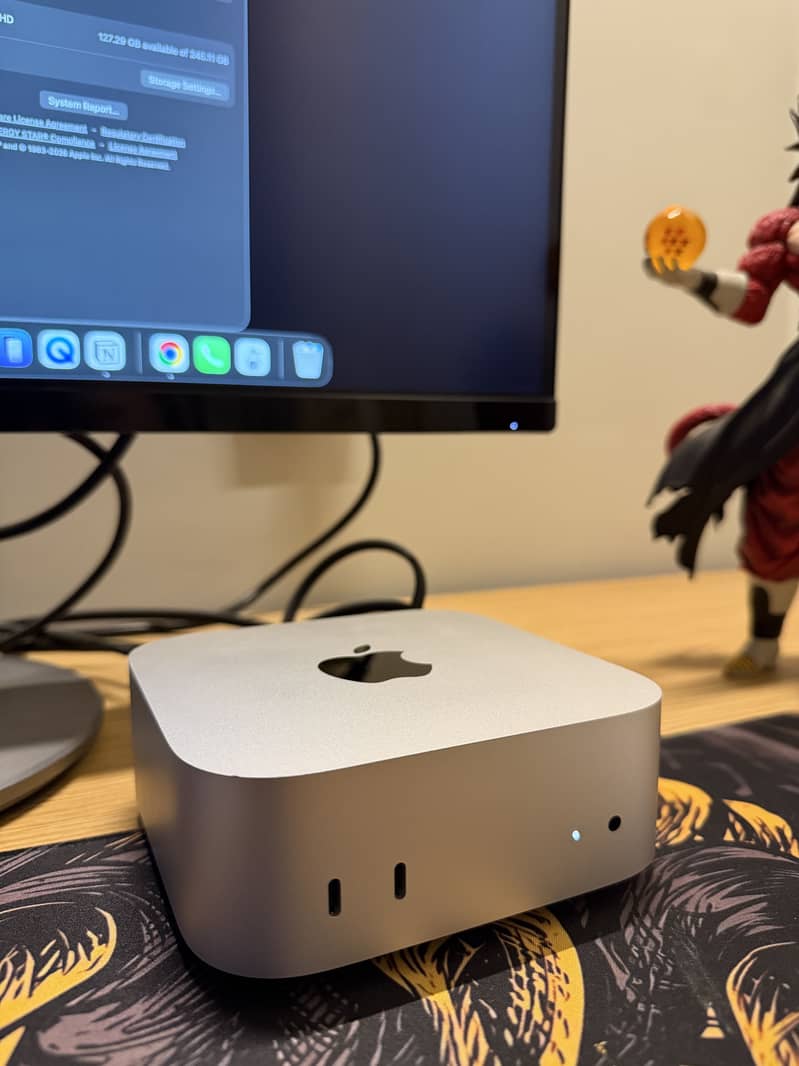 Mac mini m4 with box and cable 1