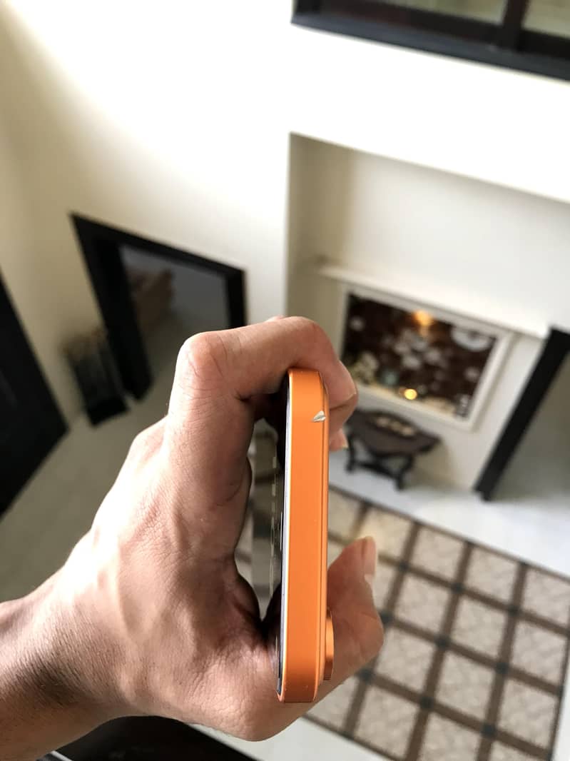 Apple iPhone XR 2