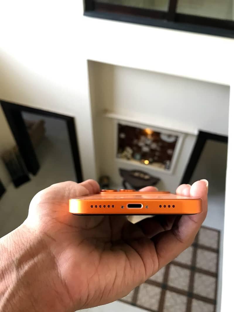 Apple iPhone XR 4