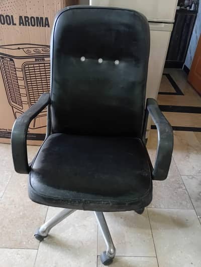 Urgent sale pair of office chairs