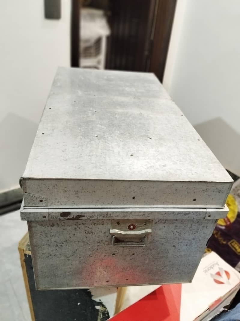 metal box . 1
