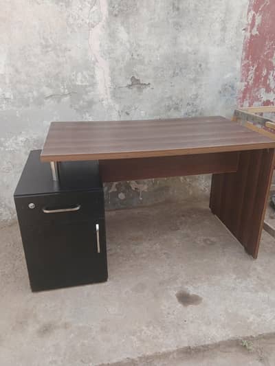 office table for sale used condition butt all ok