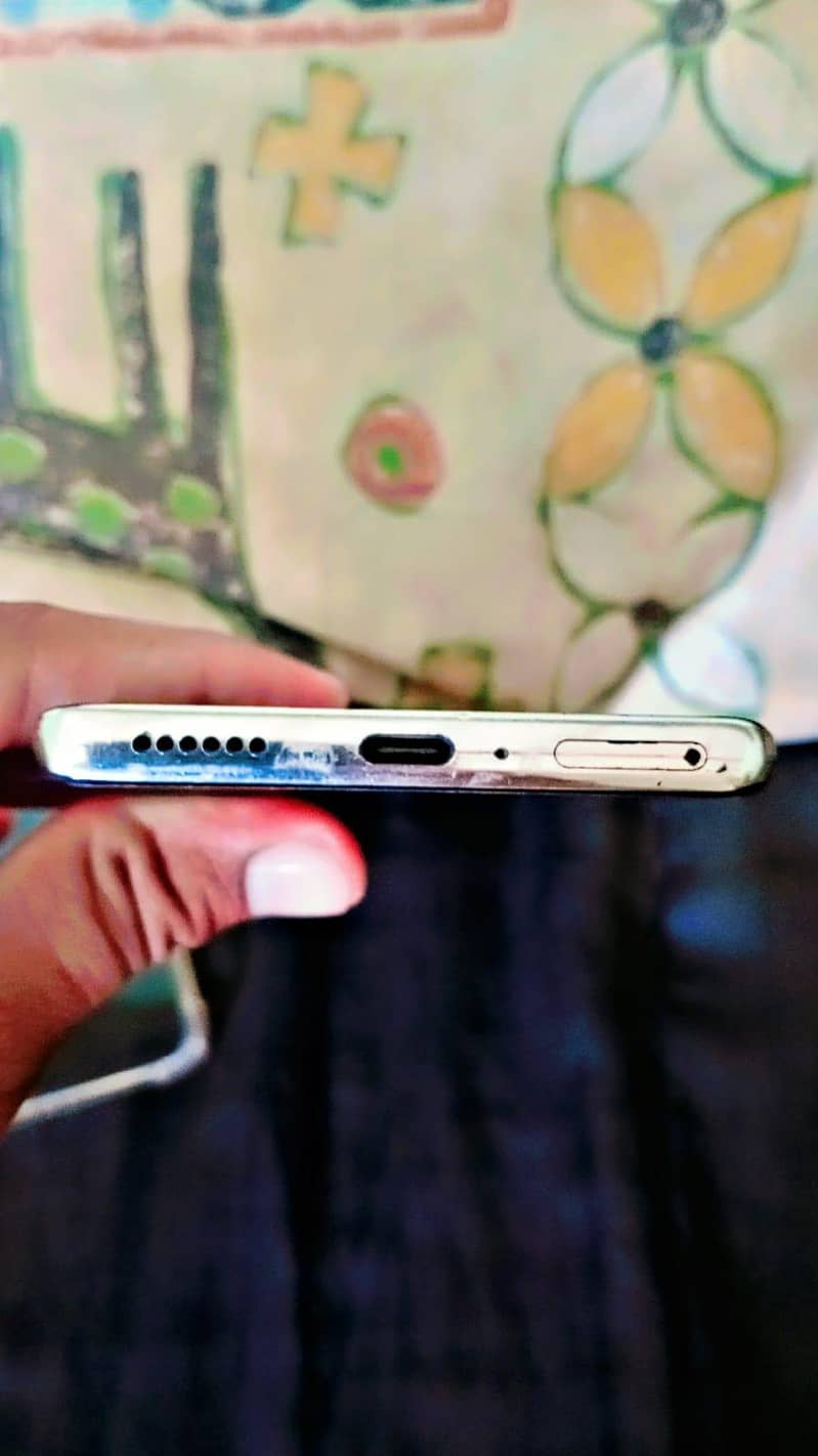 Tecno Spark 20 Pro Plus 3