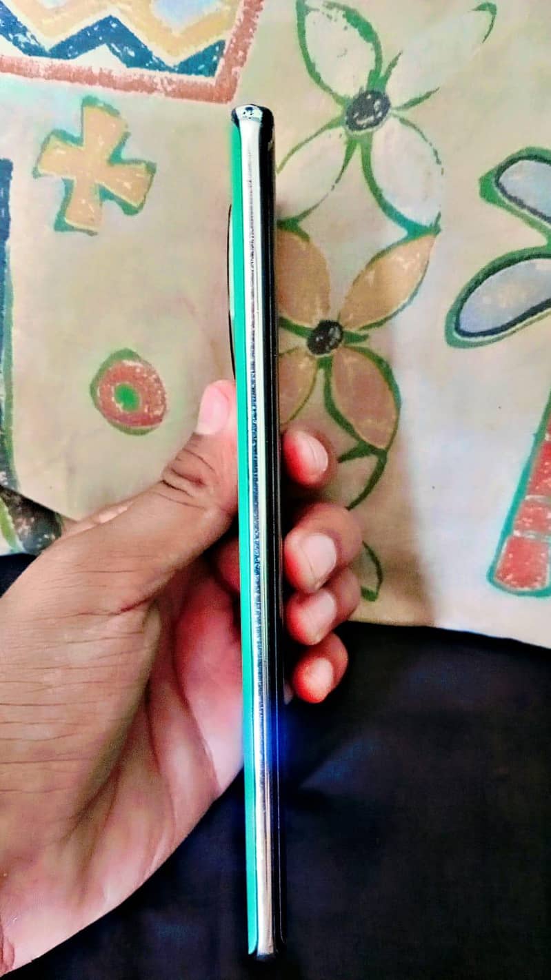 Tecno Spark 20 Pro Plus 4