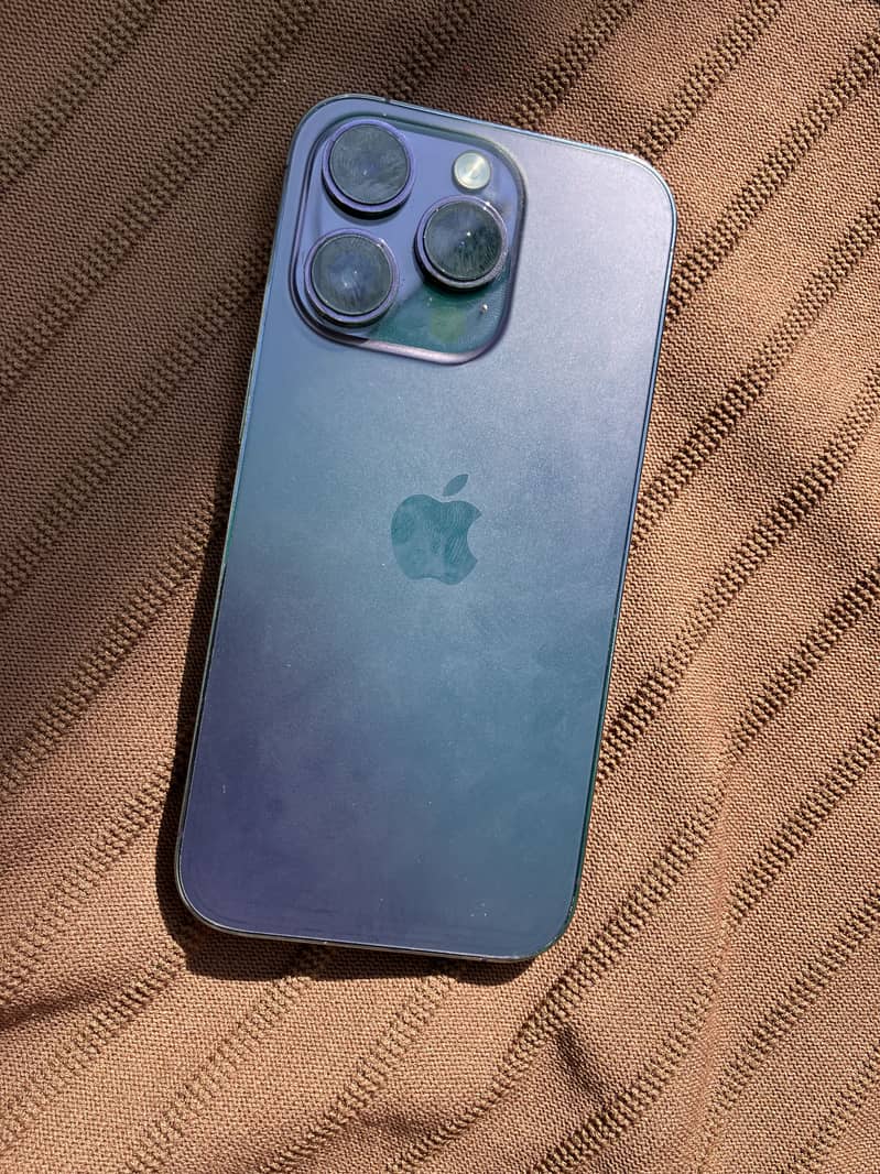 Apple iPhone 14 Pro 0