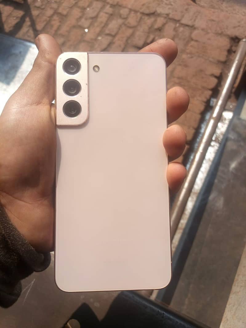 Samsung Mobile S22 Plus 2