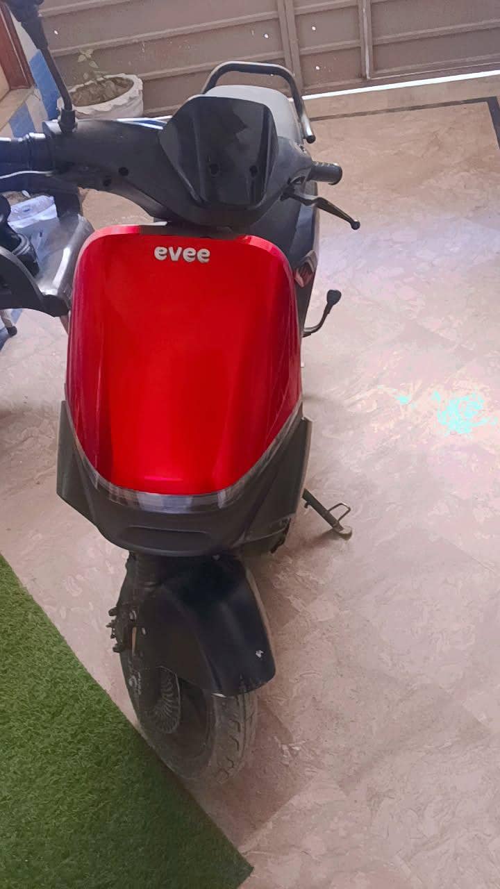 Scooty 1